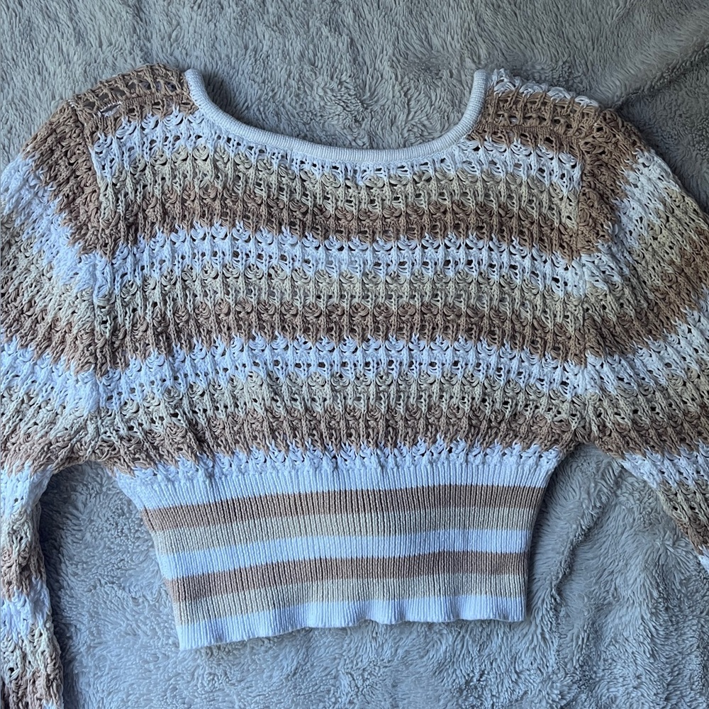 Willow & Wind striped cropped sweater